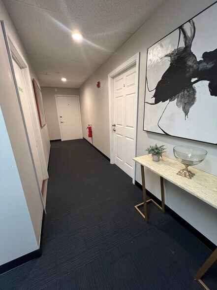 More Photos Of 3-11 Turnpike Rd, Southborough Storefront Retail Office For Lease