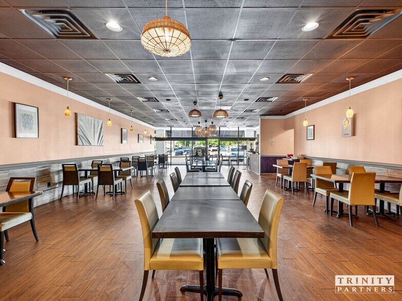 More Photos Of 5010 Old Spartanburg Rd, Taylors Freestanding For Lease