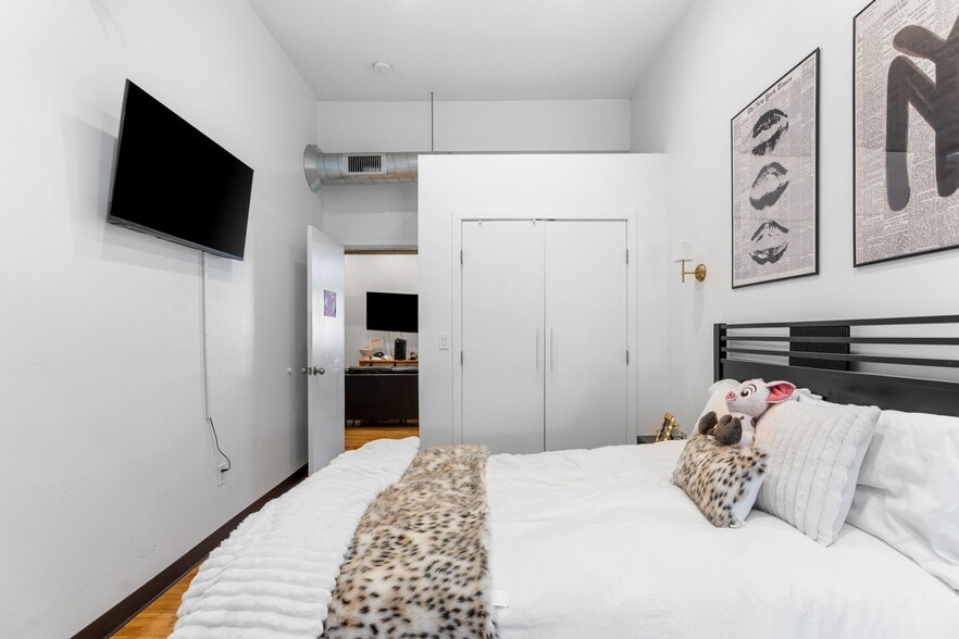 More Photos Of 123 Court St, Binghamton Apartments For Sale