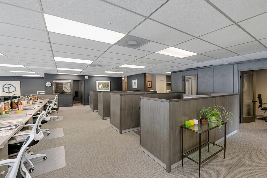 More Photos Of 1532 13th Ave, Seattle Office For Lease