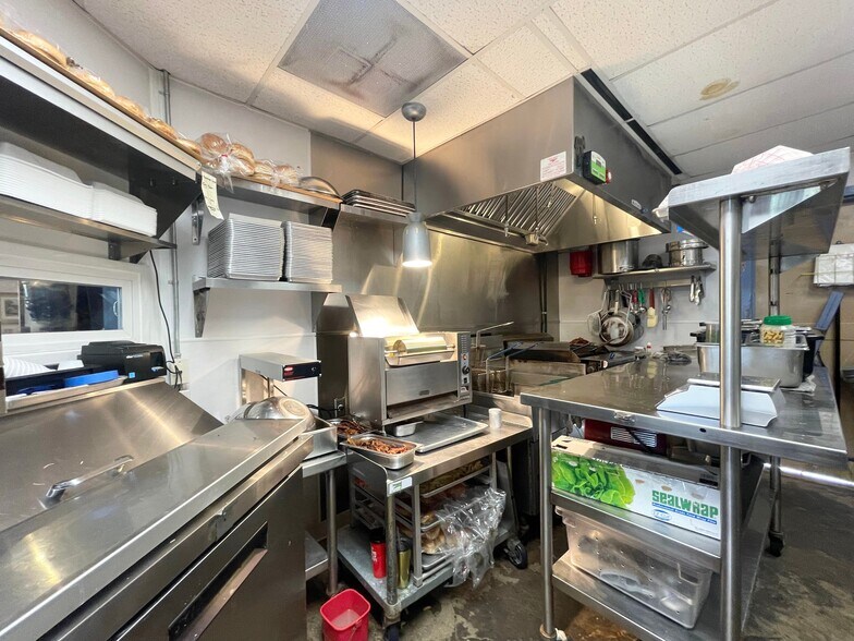 More Photos Of 2239 FM 3432, Adkins Freestanding For Sale