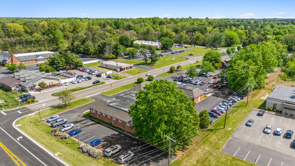 More Photos Of 7041 Lee Park Rd, Mechanicsville Medical For Sale