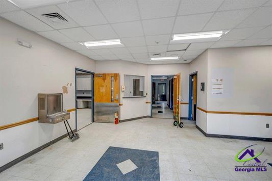 More Photos Of 114 Devaughn Ave, Montezuma Medical For Sale