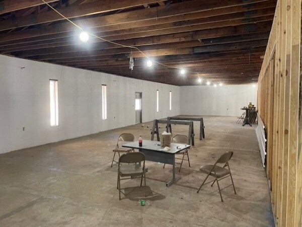 More Photos Of 2112 Hollywood Dr, Jackson Office For Sale