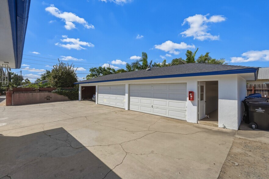 More Photos Of 313 E Hazel St, Inglewood Apartments For Sale