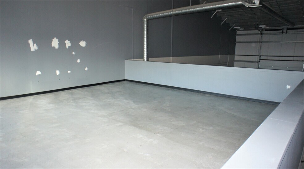 More Photos Of 280 Portage Clos, Sherwood Park Warehouse For Sale