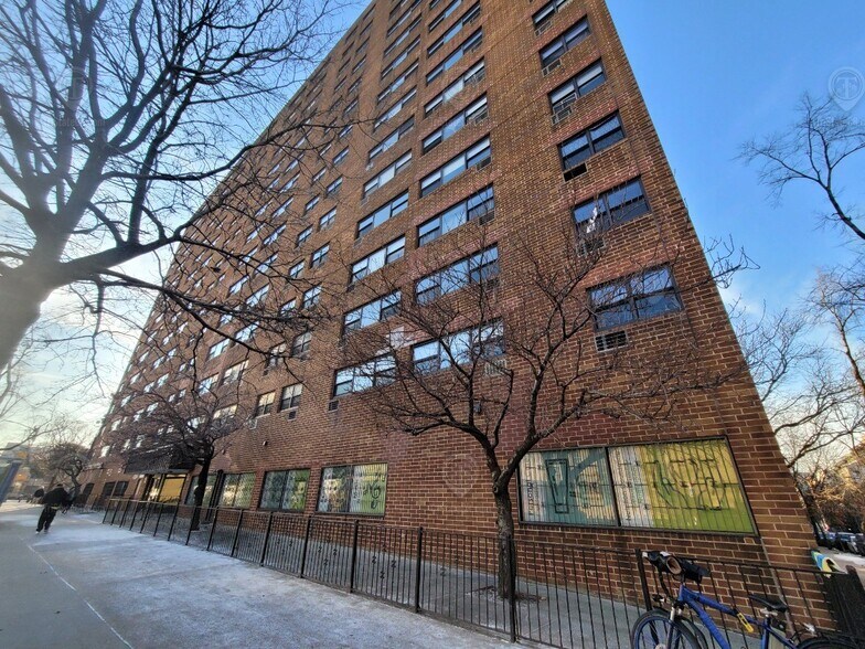 More Photos Of 1920 Amsterdam Ave, New York Apartments For Lease
