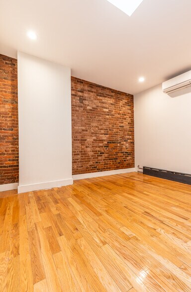 More Photos Of 302 Canal St, New York Apartments For Sale