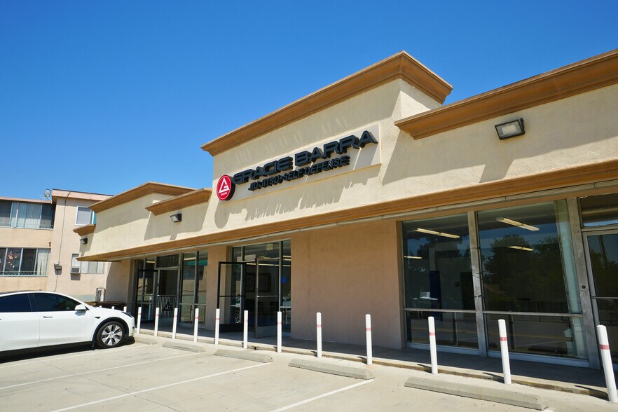 More Photos Of 8951-8955 Duarte Rd, San Gabriel Freestanding For Lease