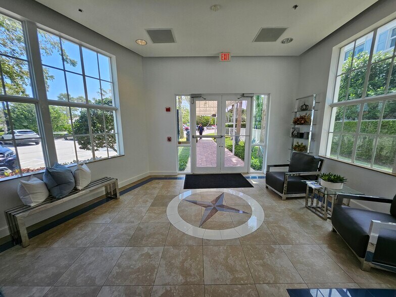 More Photos Of 1044 US Highway 1, Jupiter Medical For Lease