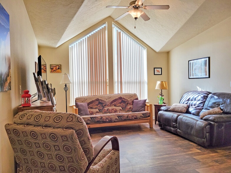 More Photos Of 225 N Geyser St, West Yellowstone Hotel For Sale