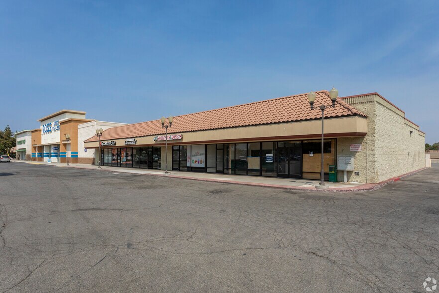 More Photos Of 5400 Olive Dr, Bakersfield General Retail For Lease