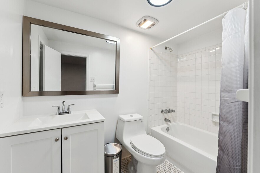 More Photos Of 5730 Biscayne dr, Alexandria Office For Sale