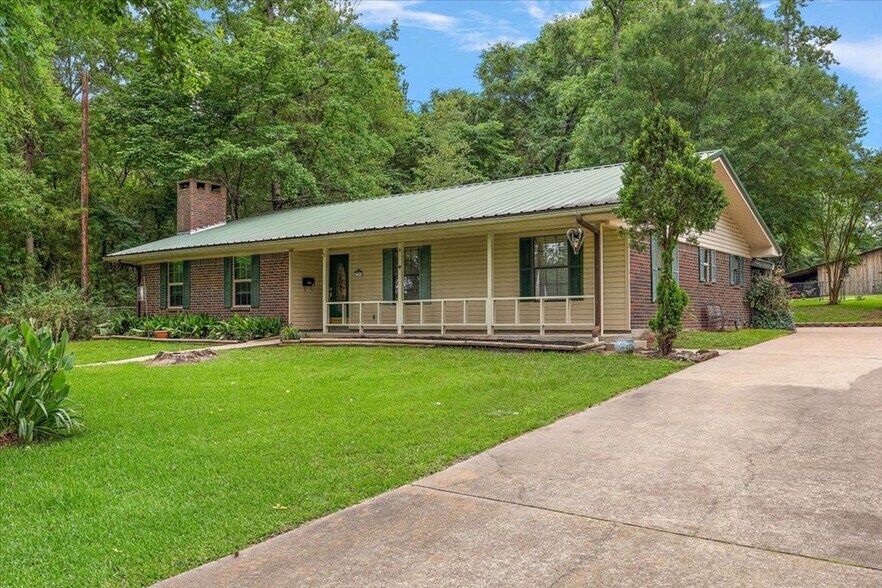 More Photos Of 155 Country Craft Rd, Lufkin Apartments For Sale