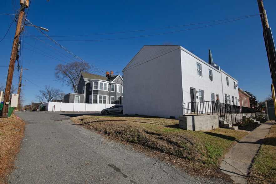 More Photos Of 2000 Lamb Ave, Richmond Apartments For Sale