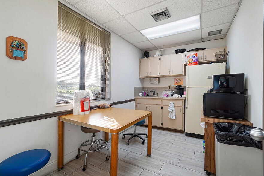 More Photos Of 2280 W Atlantic Ave, Delray Beach Medical For Sale