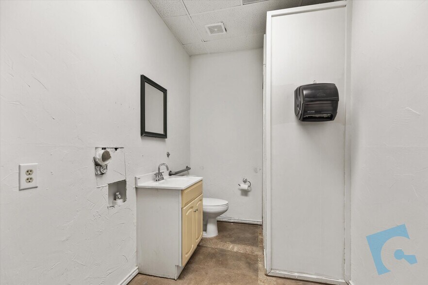 More Photos Of 4209 Colleyville Blvd, Colleyville Unknown For Lease