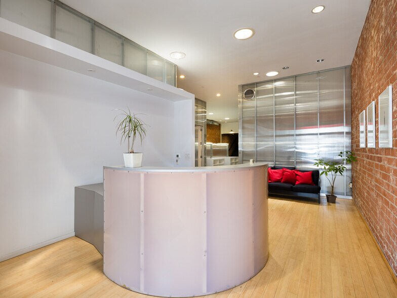 More Photos Of 1424 Marcelina Ave, Torrance Freestanding For Lease