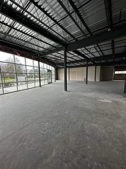 More Photos Of 1140 Enclave Pky, Houston Medical For Sale