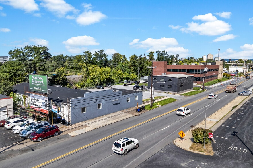 More Photos Of 1180 S Cameron St, Harrisburg Light Manufacturing For Sale