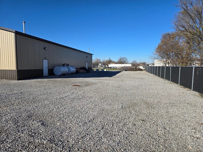 More Photos Of 408 Findlay Rd, Lima Industrial For Sale