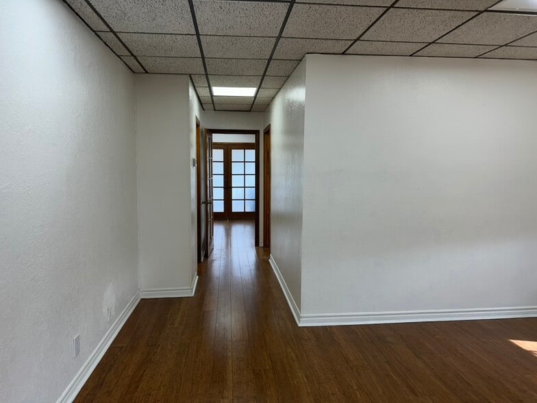 More Photos Of 110 Civic Center Dr, Vista Office For Sale