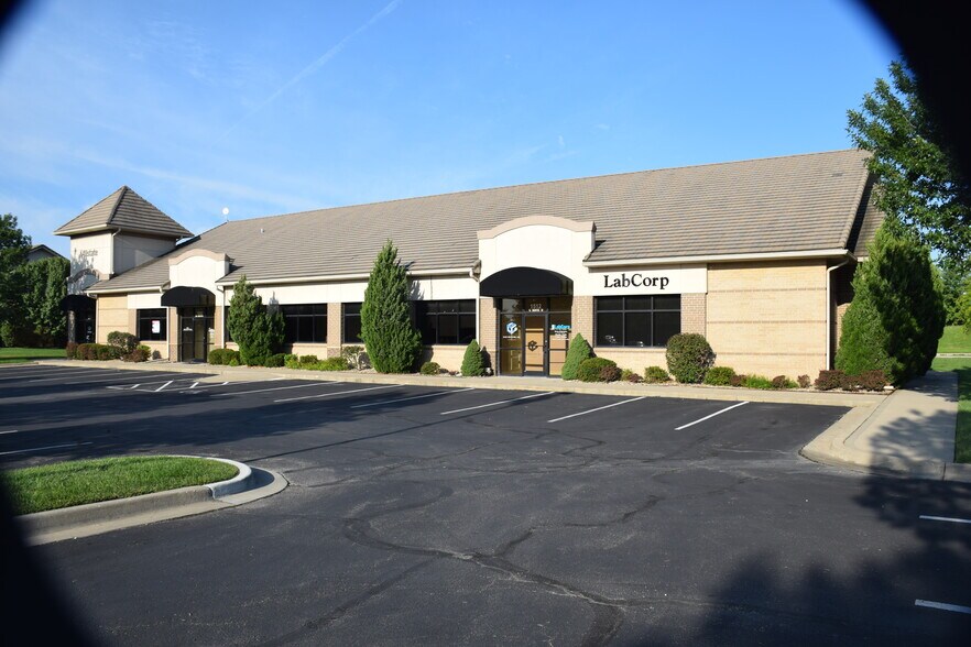 More Photos Of 1500-1512 N Church Rd, Liberty Medical For Lease