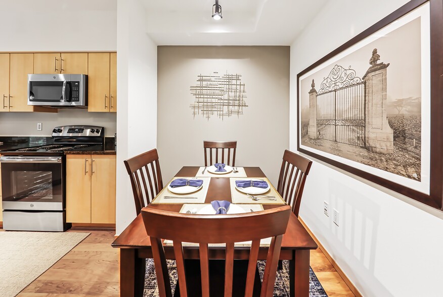 More Photos Of 1133 Lake Washington Blvd, Renton Apartments For Lease