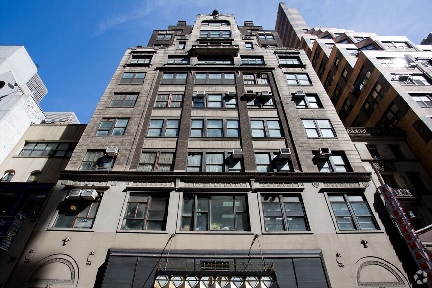 More Photos Of 37 W 47th St, New York Office For Lease