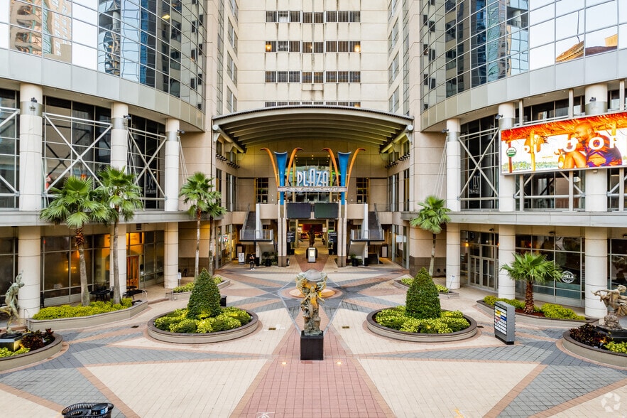 More Photos Of 121 S Orange Ave, Orlando Office Residential For Lease