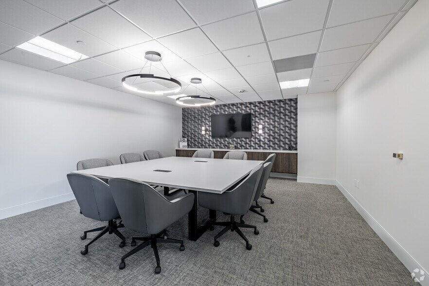 More Photos Of 9465 Wilshire Blvd, Beverly Hills Coworking Space