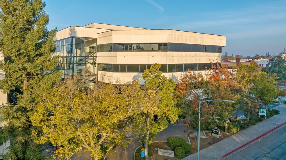 More Photos Of 100 Willow Plz, Visalia Medical For Sale