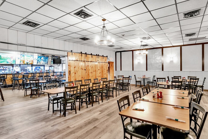 More Photos Of 201 Baughman Ave, Jeannette Restaurant For Sale