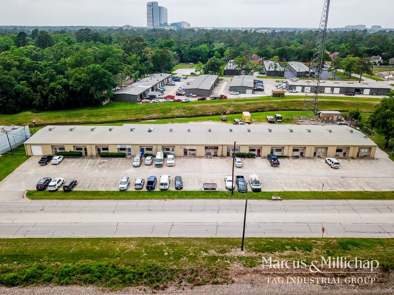 More Photos Of 27493 Hanna Rd, Conroe Warehouse For Lease