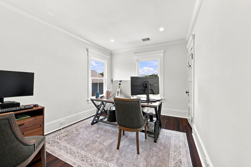 More Photos Of 8 S Main St, New Milford Office For Sale