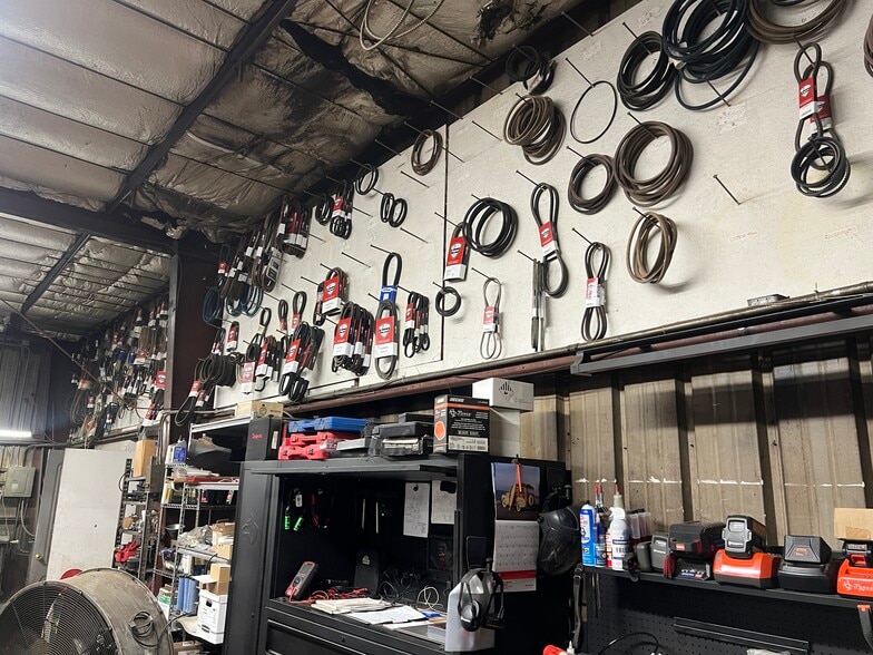 More Photos Of 10190 Old Indian Head Rd, Upper Marlboro Freestanding For Sale