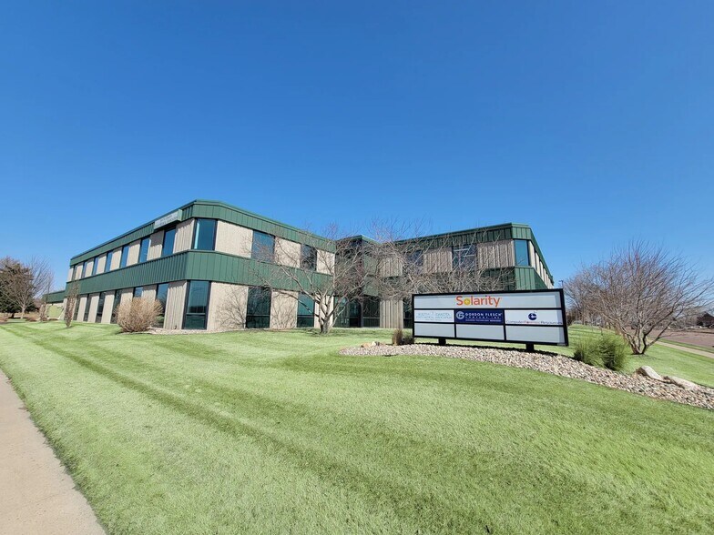 More Photos Of 2600 W 49th St, Sioux Falls Office For Lease