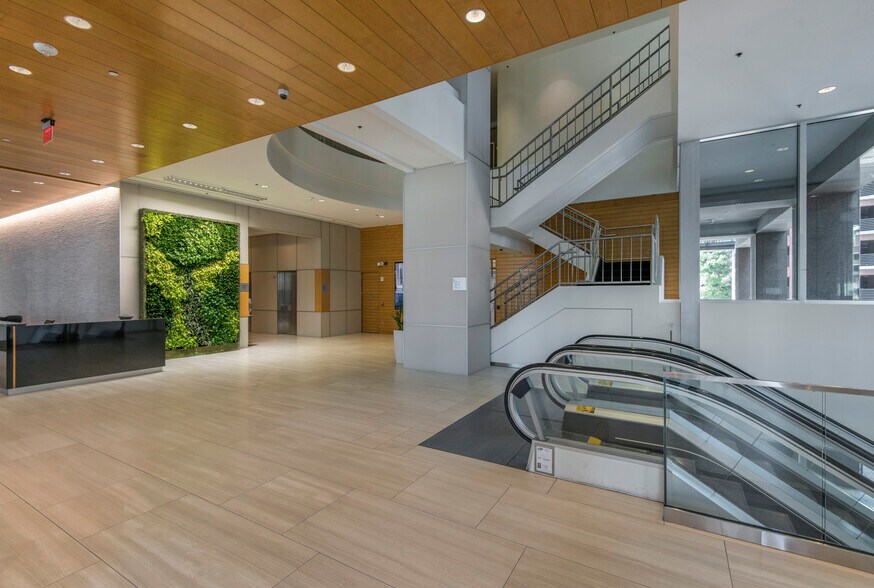 More Photos Of 434 Fayetteville St, Raleigh Office For Lease