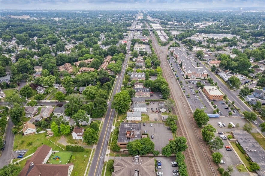 More Photos Of 216 North Ave E, Cranford Office For Sale