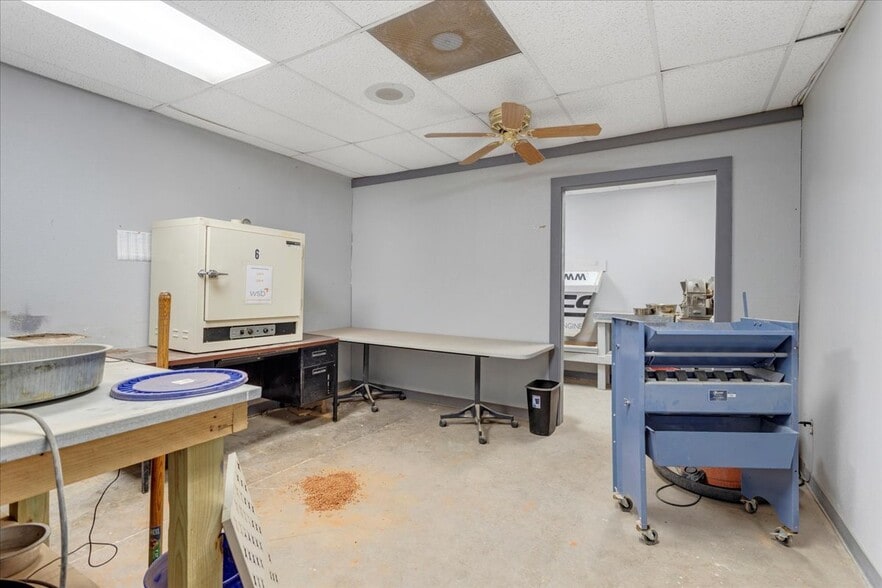 More Photos Of 1485 N Main St, Paris Land For Sale