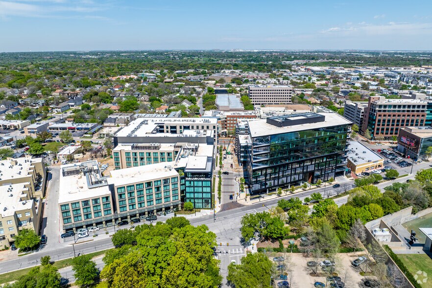 More Photos Of 3230 Camp Bowie Blvd, Fort Worth Office For Lease