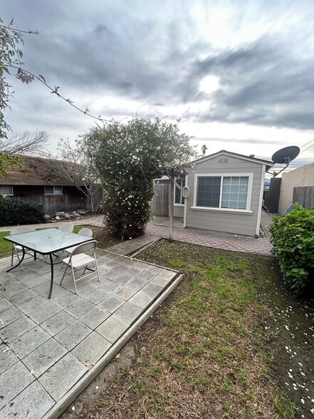 More Photos Of 612 Central Ave, Salinas Multifamily For Sale