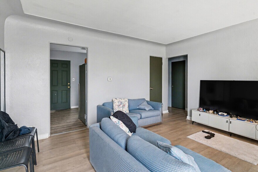 More Photos Of , Aurora Multifamily For Sale