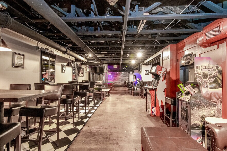 More Photos Of 21 E Athens St, Winder General Retail For Sale