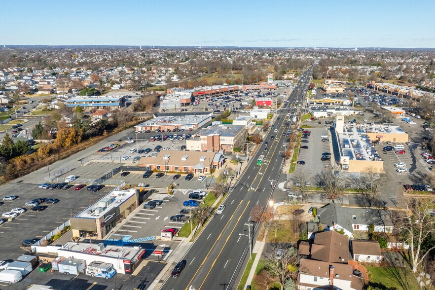 More Photos Of 1228 Wantagh Ave, Wantagh Medical For Lease