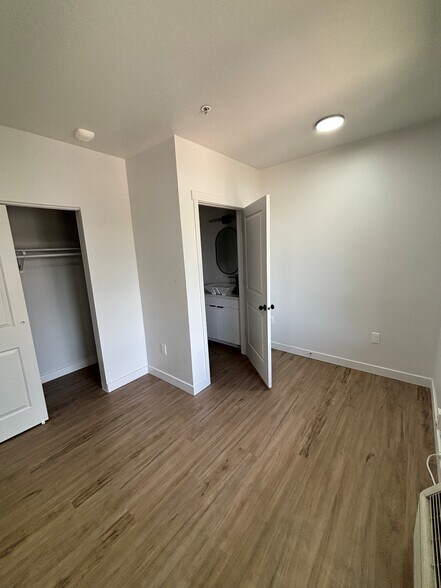 More Photos Of 404 E 5600 S, Salt Lake City Apartments For Sale