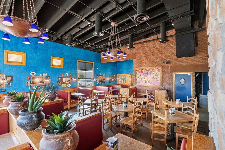 More Photos Of 1331 E North St, Rapid City Restaurant For Sale