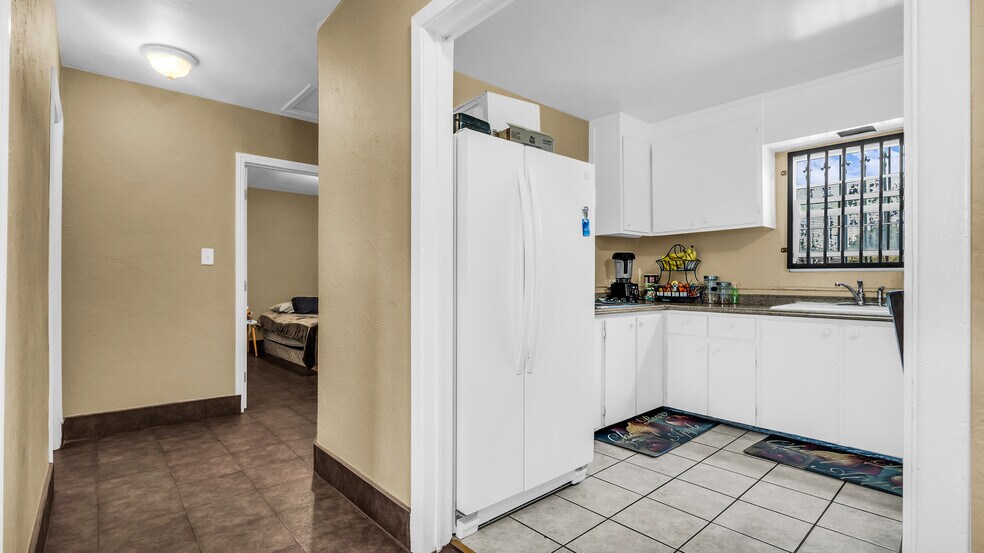 More Photos Of 909 53rd Ave, Oakland Warehouse For Sale