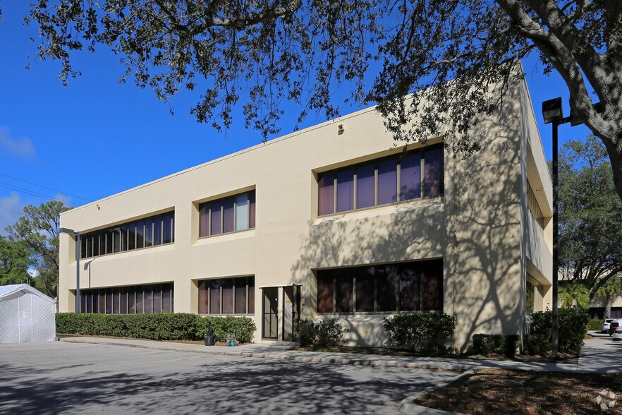 Primary Photo Of 1905 S 25th St, Fort Pierce Medical For Lease