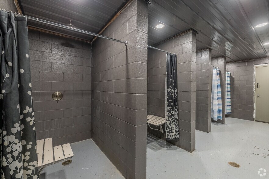 More Photos Of 444 Charlie Roberts Rd, Pelham Hospitality For Sale